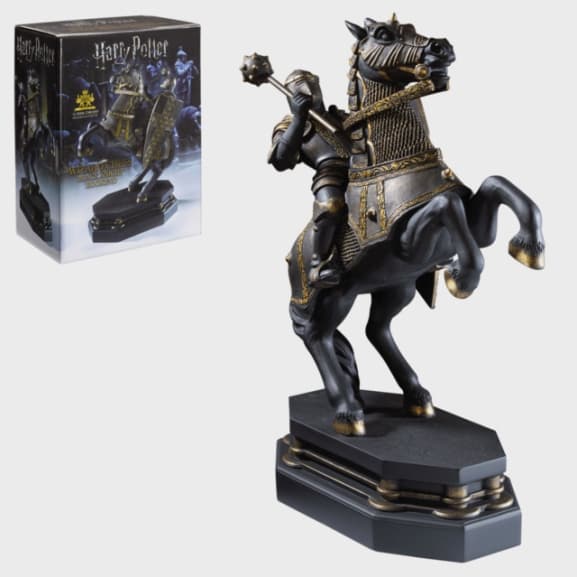 Harry Potter - Black Knight Bookend (Merchandise Collectible)