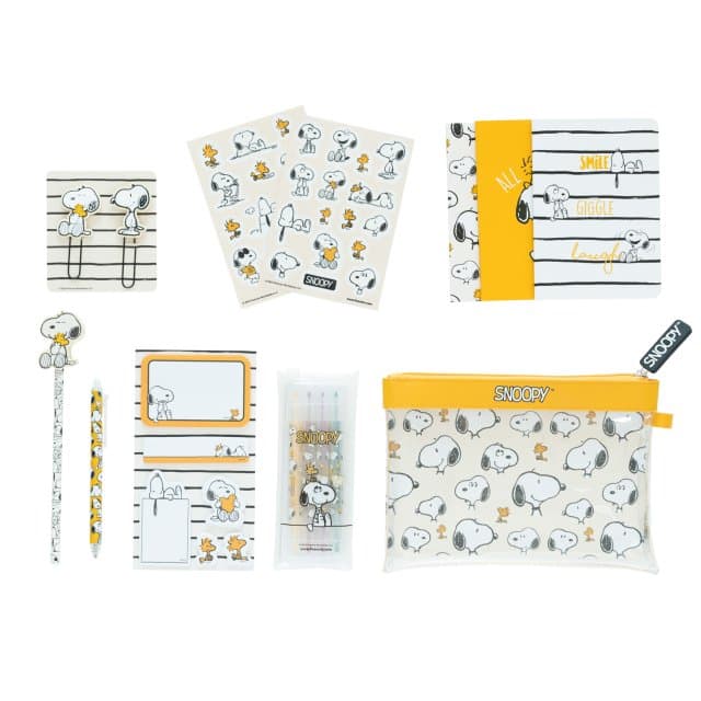 Snoopy - Stationery Set With 3 A6 Notebooks - 10pc
