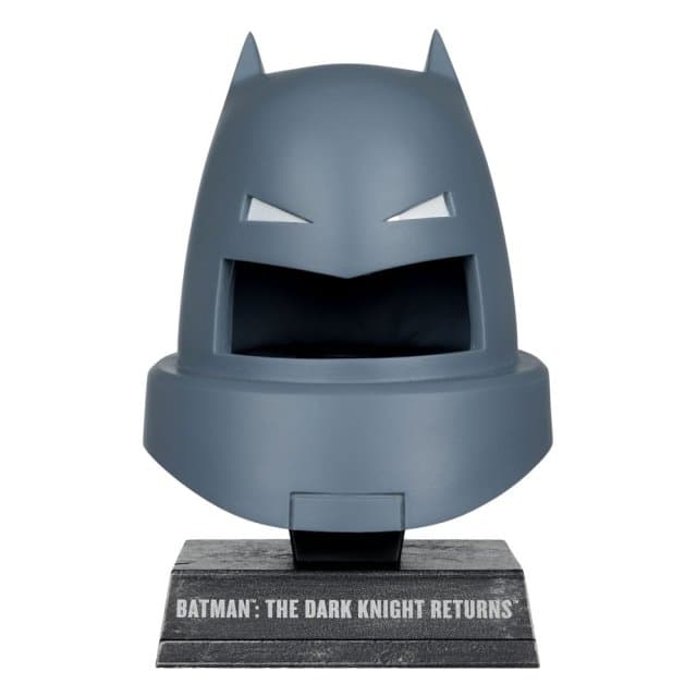 Batman DC Direct Mini Replica 1/3 Armoured Batman Cowl (Dark Knight Returns) 18 cm